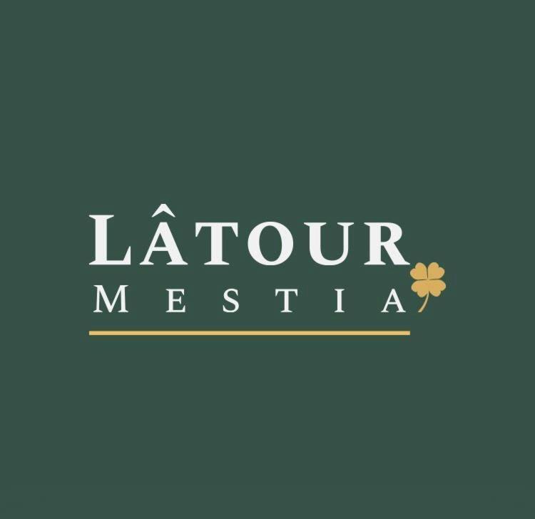 Latour Местия Екстериор снимка